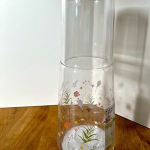 Nightstand Carafe & lid cup bullseye 2022